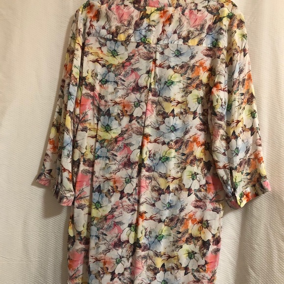 ***DONATED*** Buy Now: Antiba Femme Floral Top - Picture 3 of 6